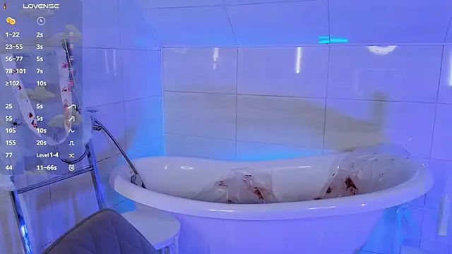 Dark Lola  online show from 10.25.25