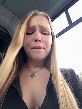 mur girl online show from 10.09.25