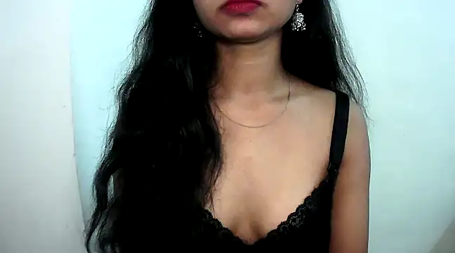 Snapshot of RIYAA_2 chatting on 01.14.25 RIYAA 2 online show from 01.14.25