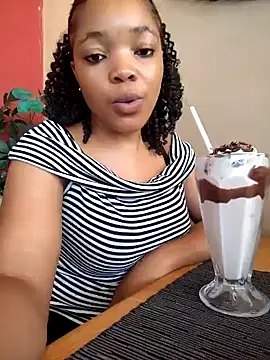 Snapshot of SEXIEST-BADDIE chatting on 01.24.25 SEXIEST-BADDIE online show from 01.24.25