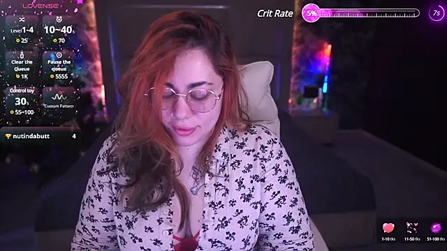 Snapshot of Kittywakee chatting on 12.21.24 Kittywakee online show from 12.21.24