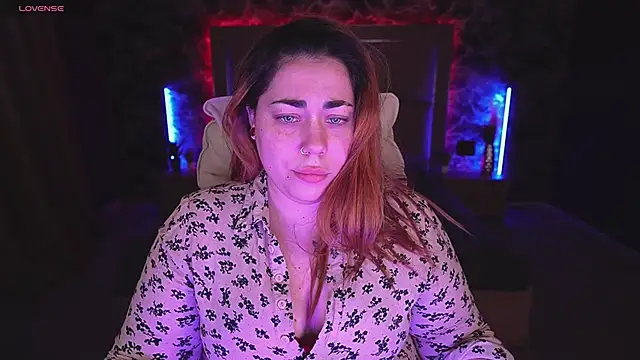 Snapshot of Kittywakee chatting on 03.05.25 Kittywakee online show from 03.05.25