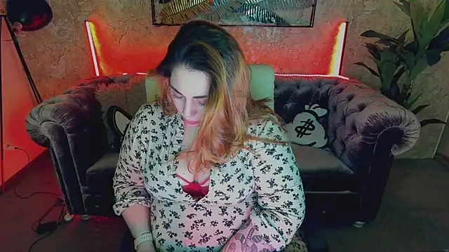 Snapshot of Kittywakee chatting on 03.16.25 Kittywakee online show from 03.16.25