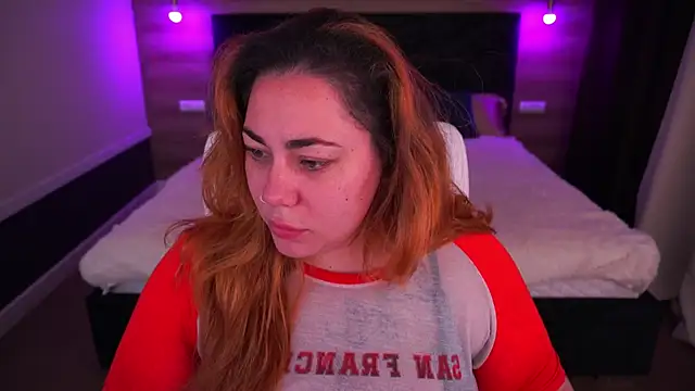 Snapshot of Kittywakee chatting on 09.16.25 Kittywakee online show from 09.16.25