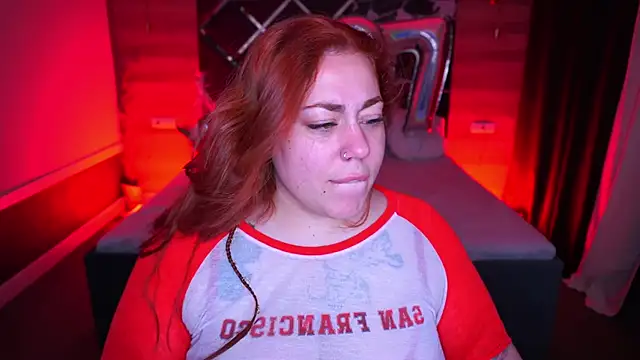 Snapshot of Kittywakee chatting on 09.22.25 Kittywakee online show from 09.22.25