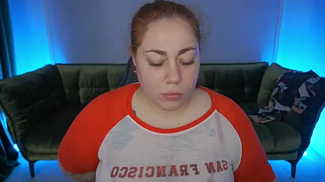 Snapshot of Kittywakee chatting on 09.28.25 Kittywakee online show from 09.28.25