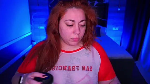 Snapshot of Kittywakee chatting on 09.30.25 Kittywakee online show from 09.30.25