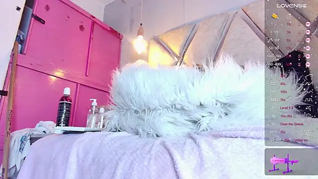 Snapshot of alejandra_martins chatting on 02.18.25 alejandra martins online show from 02.18.25