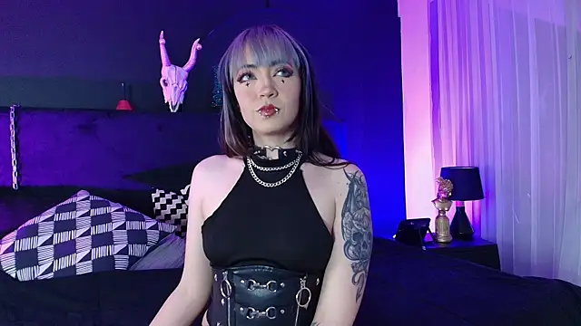 Aylen darkmoor online show from 11.21.25