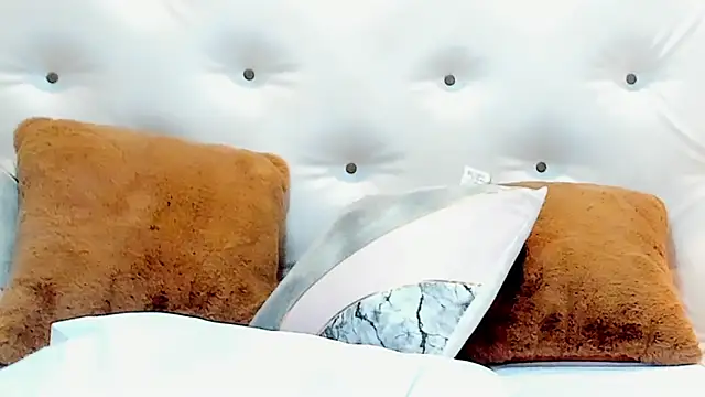 Violet Grace online show from 01.22.25