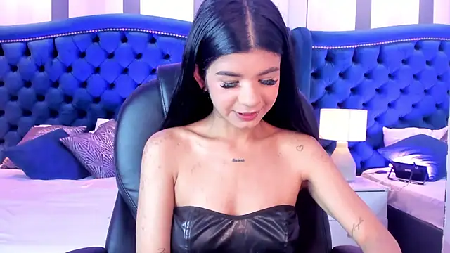 Violet Grace online show from 10.21.25