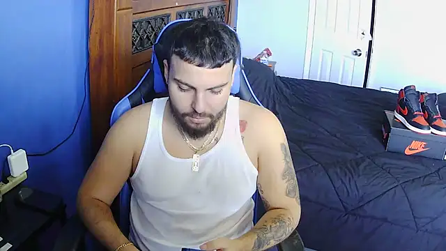 MasterKvn online show from 02.12.25