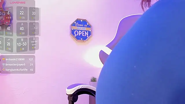 lupeebony online show from 01.18.25