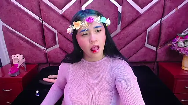 Victoria Rossy online show from 12.20.24