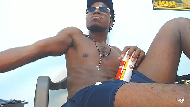 Snapshot of jaycolinss chatting on 03.21.26 jaycolinss online show from 03.21.26