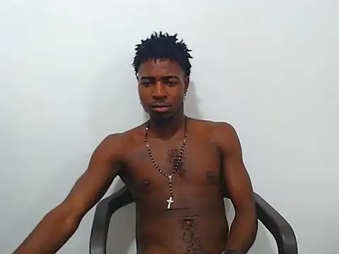 Snapshot of jaycolinss chatting on 04.05.26 jaycolinss online show from 04.05.26