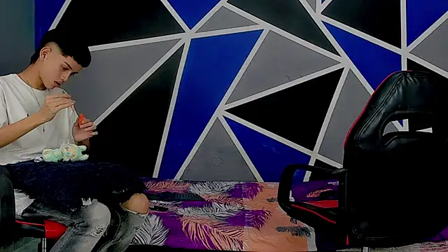 migueyalejo teens online show from 03.23.25