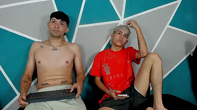 migueyalejo teens online show from 10.30.25