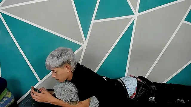 migueyalejo teens online show from 11.04.25