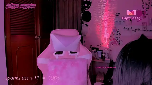 gabyye capprins online show from 02.07.26