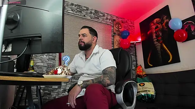 Snapshot of Ethan_Castellano chatting on 07.17.26 Ethan Castellano online show from 07.17.26