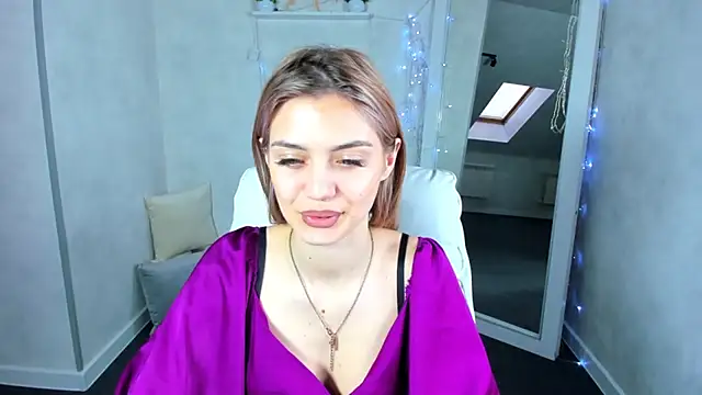 Snapshot of Cherry_Price chatting on 02.12.25 Cherry Price online show from 02.12.25
