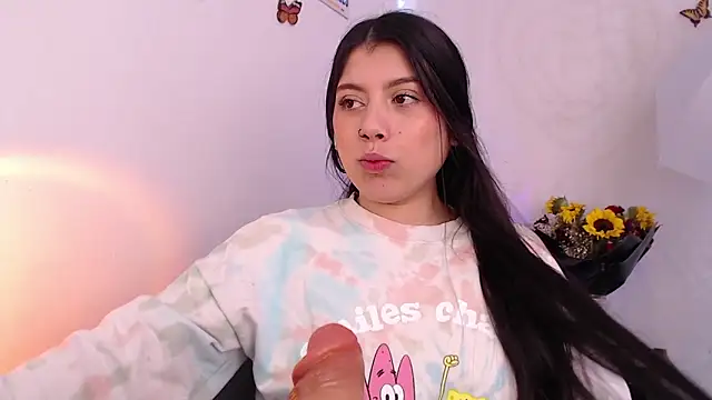 Snapshot of iam_emy chatting on 09.28.25 iam emy online show from 09.28.25