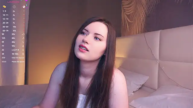 LoraDevon online show from 01.13.25