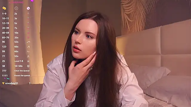 LoraDevon online show from 01.27.25