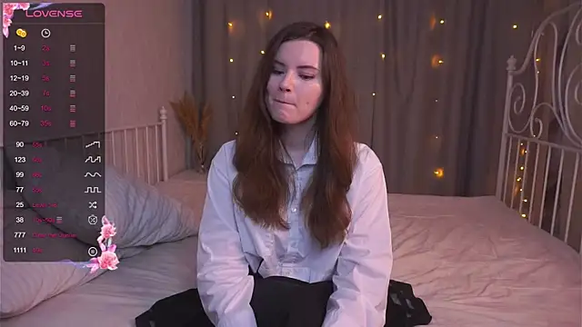 LoraDevon online show from 01.30.25