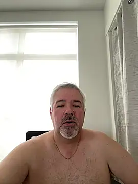 Snapshot of aarosteev2 chatting on 01.16.25 aarosteev2 online show from 01.16.25