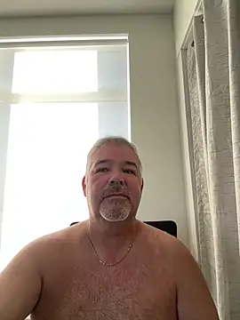Snapshot of aarosteev2 chatting on 02.14.25 aarosteev2 online show from 02.14.25