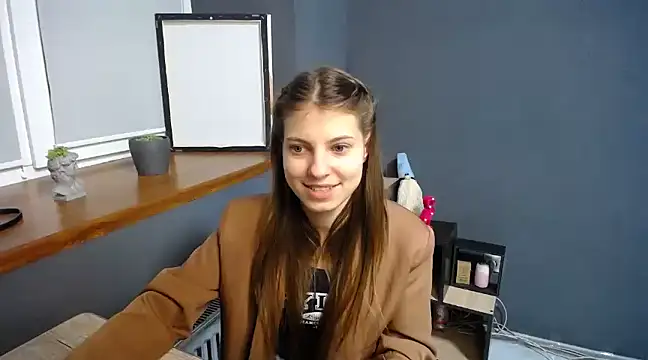 Snapshot of felicity_gold chatting on 02.03.25 felicity gold online show from 02.03.25