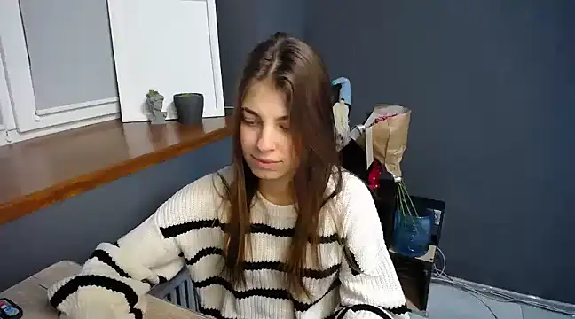 Snapshot of felicity_gold chatting on 02.10.25 felicity gold online show from 02.10.25