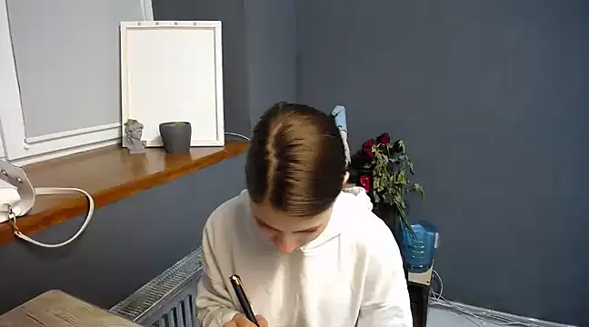 Snapshot of felicity_gold chatting on 03.05.25 felicity gold online show from 03.05.25