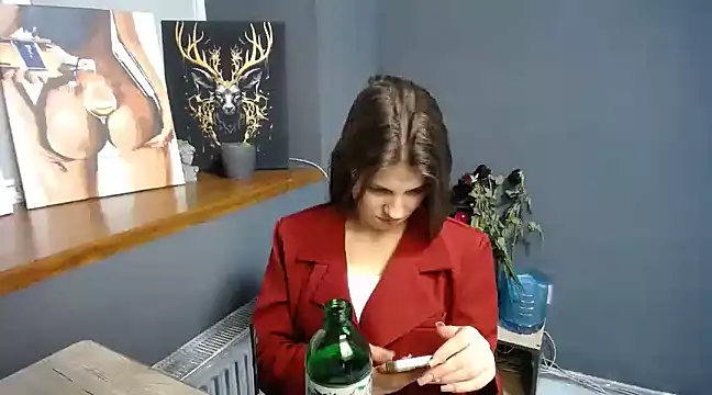 Snapshot of felicity_gold chatting on 03.08.25 felicity gold online show from 03.08.25