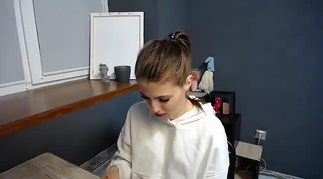 Snapshot of felicity_gold chatting on 03.14.25 felicity gold online show from 03.14.25