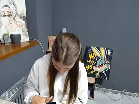 Snapshot of felicity_gold chatting on 09.15.25 felicity gold online show from 09.15.25