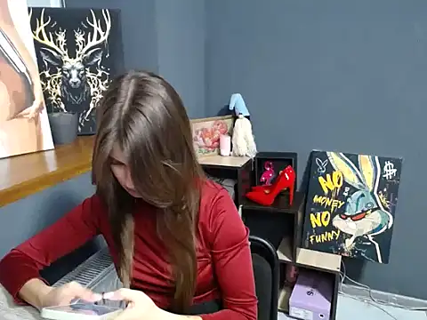 Snapshot of felicity_gold chatting on 10.30.25 felicity gold online show from 10.30.25