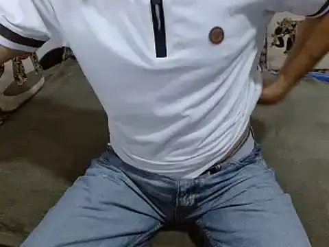 Snapshot of goten-770 chatting on 03.21.25 goten-770 online show from 03.21.25