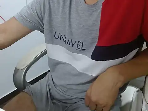 Snapshot of goten-770 chatting on 09.09.25 goten-770 online show from 09.09.25