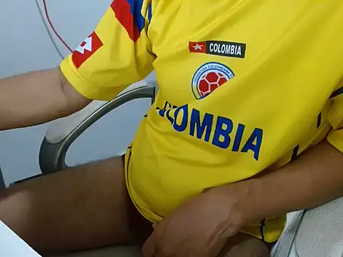 Snapshot of goten-770 chatting on 10.25.25 goten-770 online show from 10.25.25