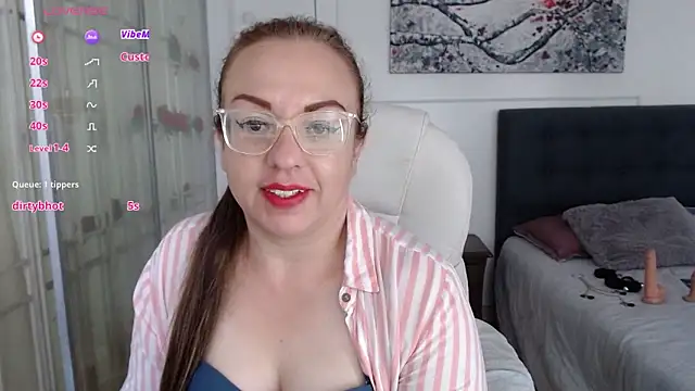 Tania Goddess  online show from 01.16.25