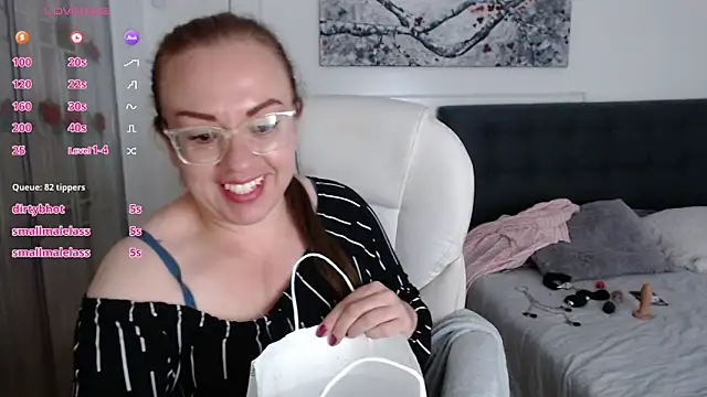 Tania Goddess  online show from 01.17.25