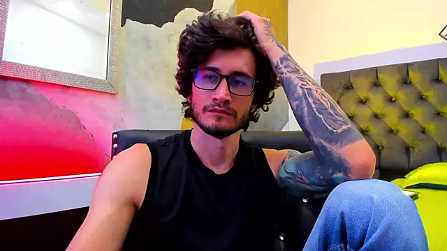 Loggan donnelly online show from 12.10.24