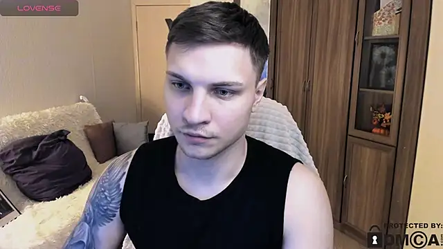 handsome guy01 online show from 10.27.25