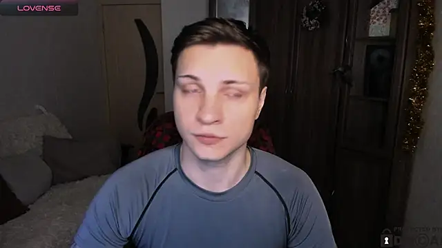 handsome guy01 online show from 12.20.25