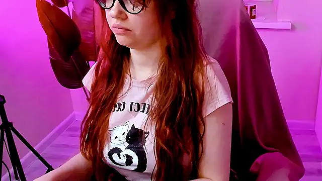 CarolGiggly online show from 02.08.26