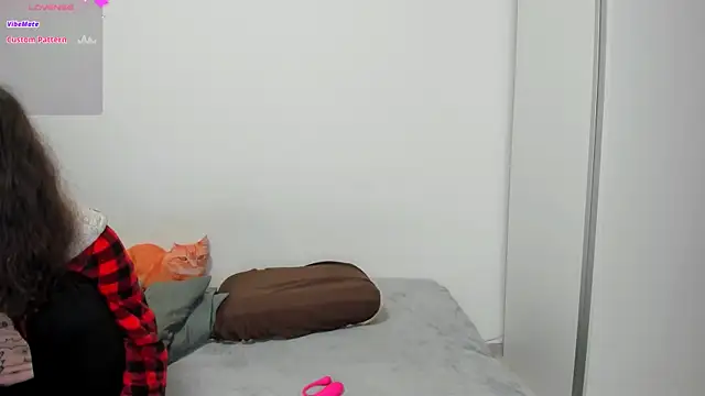 Snapshot of ravenousbiter chatting on 03.16.25 ravenousbiter online show from 03.16.25