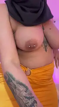 Aligoldbottom online show from 03.18.25